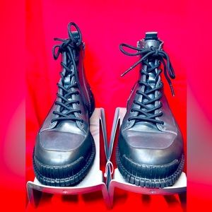 Camper - Black & Dark Gray Pix Leather Boot in Size 39